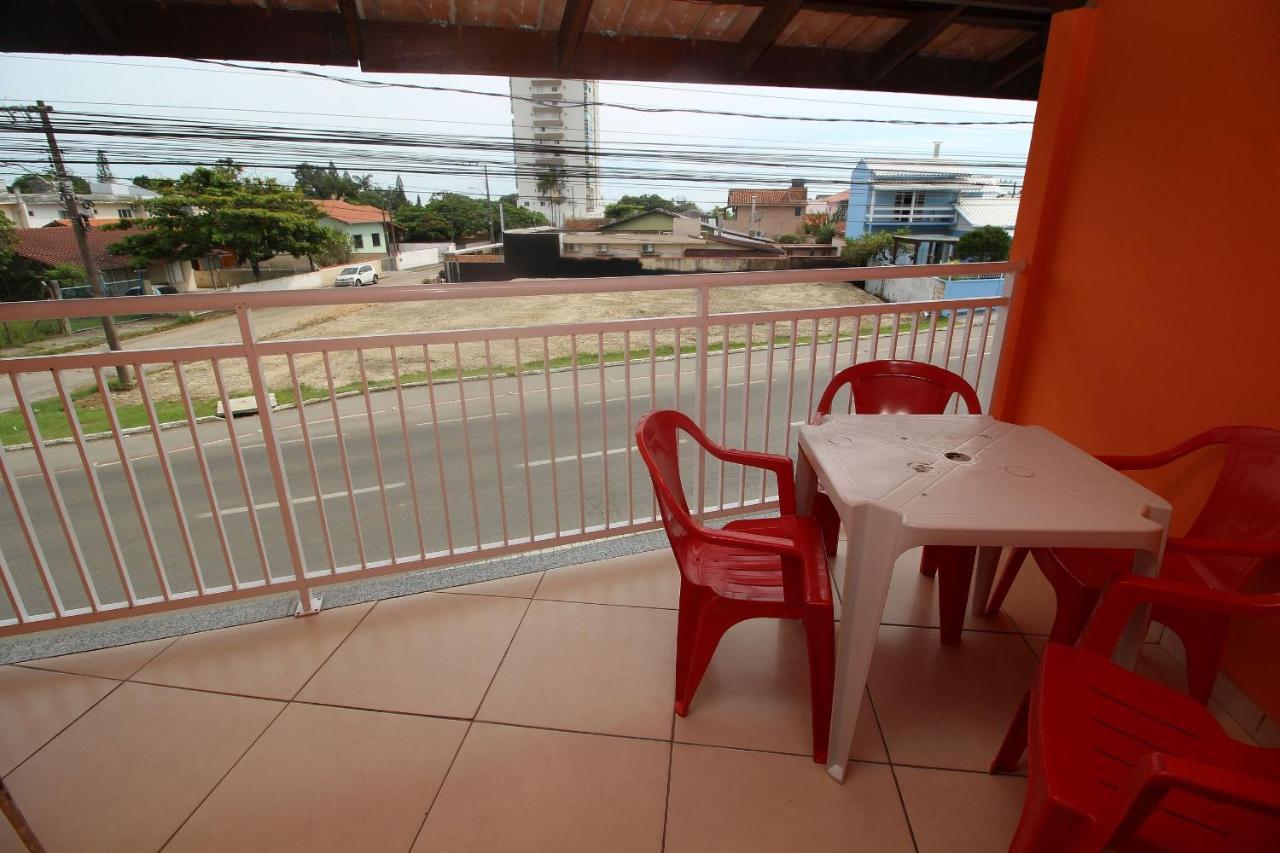 Pousada Praia Da Fortaleza 450 Metros Do Parque Beto Carrero Com Cafe Da Manha Penha  Kültér fotó
