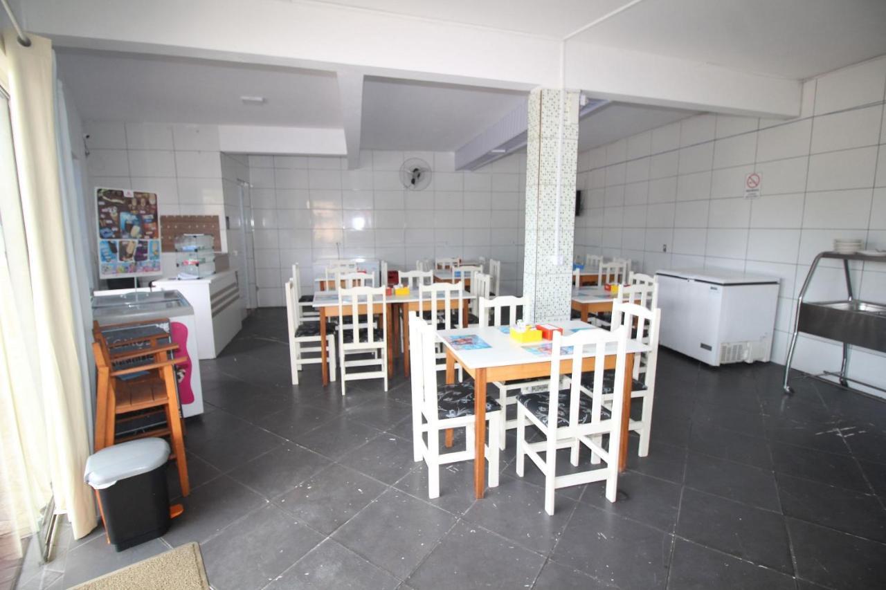 Pousada Praia Da Fortaleza 450 Metros Do Parque Beto Carrero Com Cafe Da Manha Penha  Kültér fotó